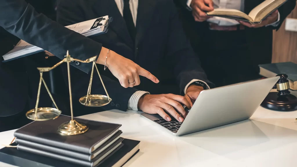 SLIP AND FALL LAWYER IN BELLEVUE
